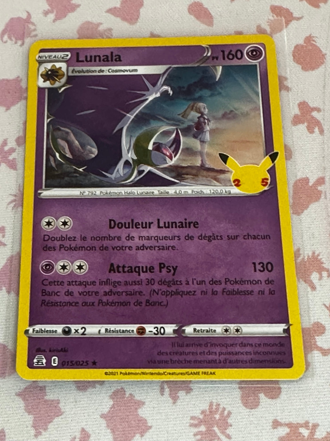 Lunala 015/025 Célébrations 25 ans - Carte Pokémon française